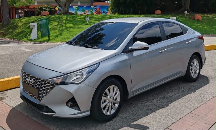 Hyundai Elantra — rental in Panama