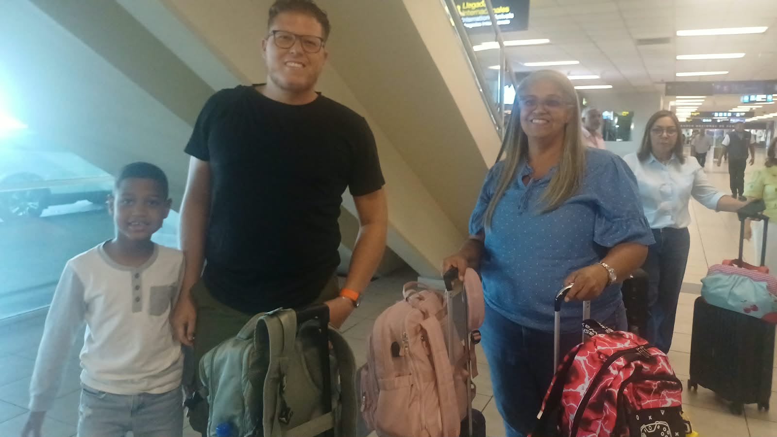 Tourists enjoying Panama on a Santo Domingo to Panama trip